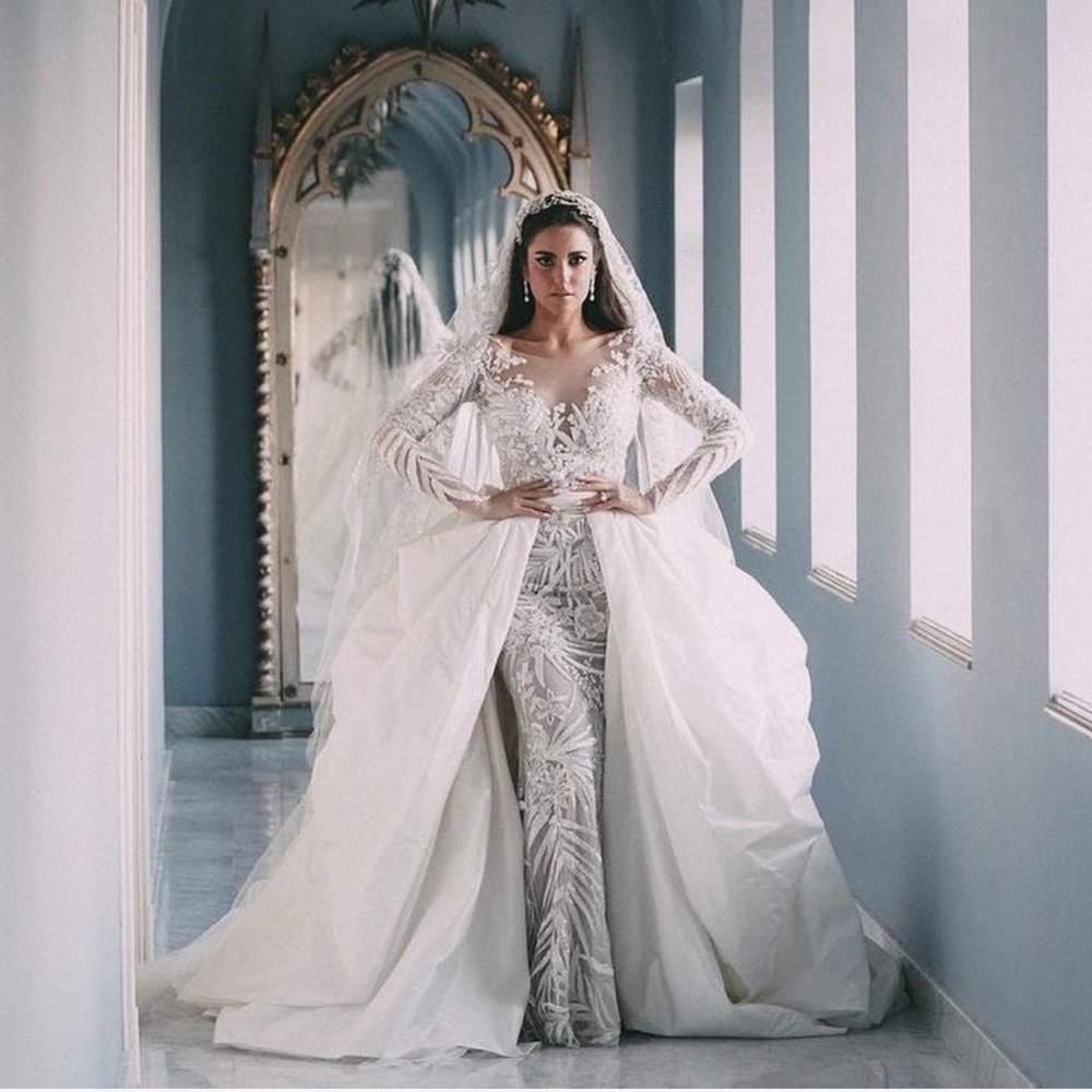 Zuhair Murad wedding dress & vail